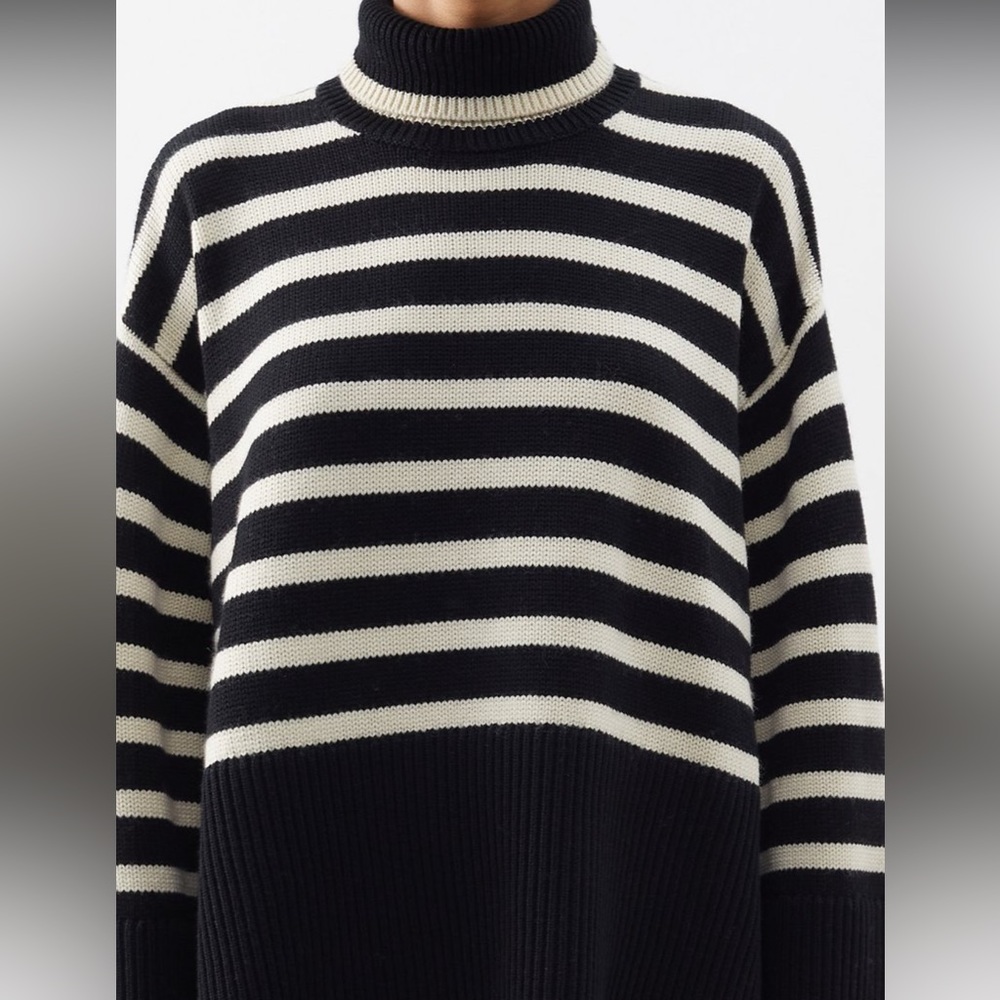 NEW - Toteme striped wool-blend sweater/ Size-S/ 56% wool, 44% organic cotton.
